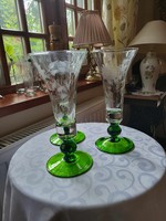 Polished vase with green base