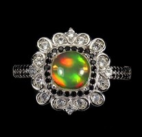 59 And real fire opal and black spinel 925 silver ring