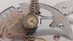 (K) antique Swiss women's mechanical watch