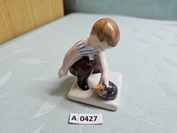 A0427 Bodrogkeresztúri kisfiú sünivel 10 cm