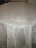 Beautiful vintage handmade crochet edged riselt big tablecloth