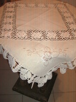 Fabulous handmade crochet floral lace insert with crocheted rosy tablecloth
