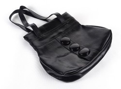 1O770 Retro bőrhatású fekete női táska