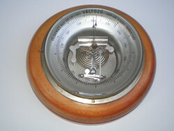 Old, elegant. Old barometer, working, in good condition.