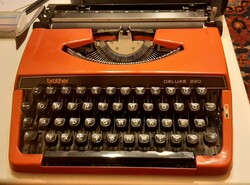 Brother deluxe 220 typewriter