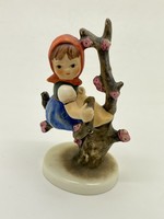 Hummel goebel porcelain figurine tmk3 141 little girl sitting on an apple tree 10cm