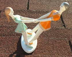 Spinning girls - hólloháza porcelain sculpture figure