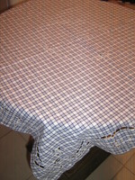 A special vintage-style white-blue checkered tablecloth