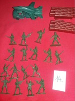 Retro trafikáru bazáráru műanyag játék katona katonák csomagban egyben képek szerint 14