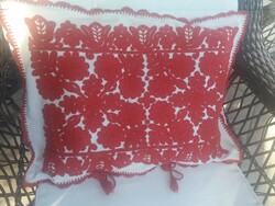 Old decorative cushion cover from Kalotaszeg, embroidered with writing