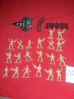 Retro stationery bazaar plastic toy soldier soldiers package in one pictures according to 30