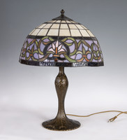 Tiffany stílusú. szecessziós asztali lámpa