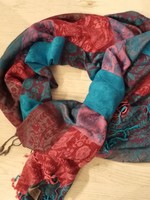 Women's cashmere scarf