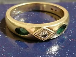 Briliáns smaragd drágaköves arany gyűrű
