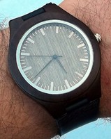 New unisex wristwatch made of wood