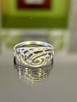 Ragyogó, áttört mintás ezüst gyűrű