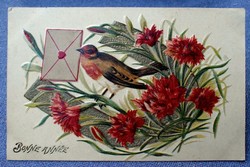 Antik dombornyomott Újévi  üdvözlő képeslap madár boríték szegfű