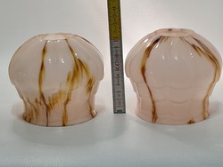 Art deco, barna márványmintás, krémszínű fali vagy csillárkar tejüveg lámpabúra 2 db (2790)