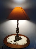 Barokk stilisu antik rez asztali lampa
