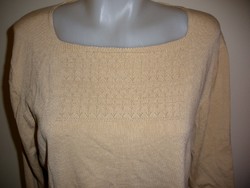 Silk knitted sweater, beige