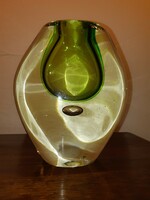 Vastagfalú zöld színű üvegváza Muránói 4,16 kg