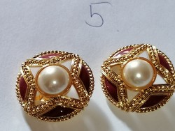 Retro gold and burgundy clip with white pearl 5.