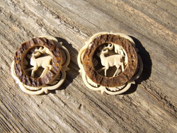 Pair of bone buttons (220320)