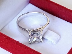 Női ezüst gyűrű