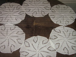 Gyönyörű kézzel horgolt fehér kerek csipke terítők 5 darab