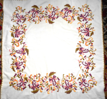 Embroidered tablecloth 70 cm x 70 cm - professionally made by hand