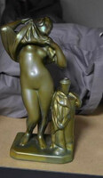 Zsolnay eozin női figura szobor akt korsóval vázával antik.