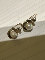 Earrings made of 14 Kr gold decorated with real pearls for sale! Price: 48,000.-