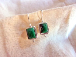 Silver earrings with malachite stone decoration