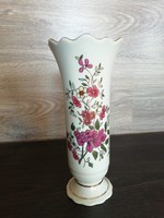 Zsolnay's vase is 20 cm high