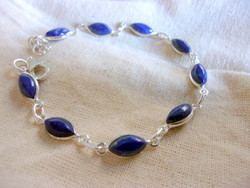 Silver bracelet with lapis lazuli stone decoration