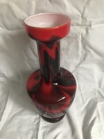 Piros váza