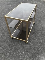 Carriage serving table