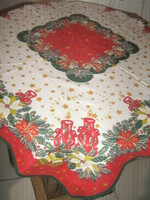 A charming Christmas pattern tablecloth