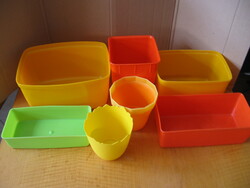 Retro colored plastic boxes, holders, pack of 7