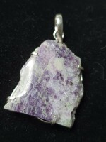 Beautiful silver pendant with a polished lepidolite stone