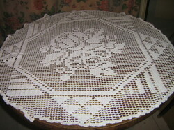 Fabulous antique vintage style white handmade crochet rosy round lace tablecloth