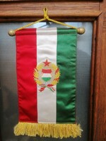 Kádár címeres asztali zászló