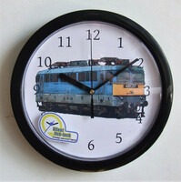 Sili train wall clock