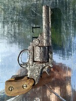 1890-ből . Smith & Wesson revolver !