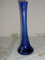 Blue glass, larger single-strand vase