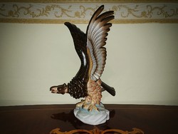 Herend turul bird figure