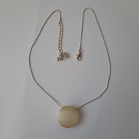 Jewelry necklace