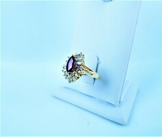 Gorgeous 14k gold ring with diamonds and ruby gems!!!