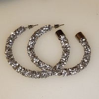 I was on sale! Shiny hoop earrings are adjustable