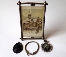 Very old antique metal copper bronze table picture frame picture frame bracelet camea stone pendant pack